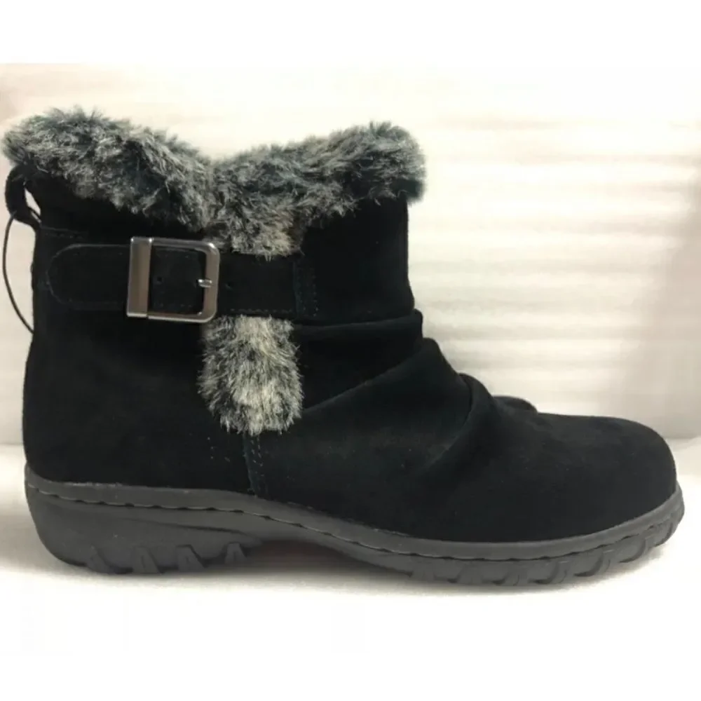 KHOMBU Women's All-Weather Lindsey Suede Boots!